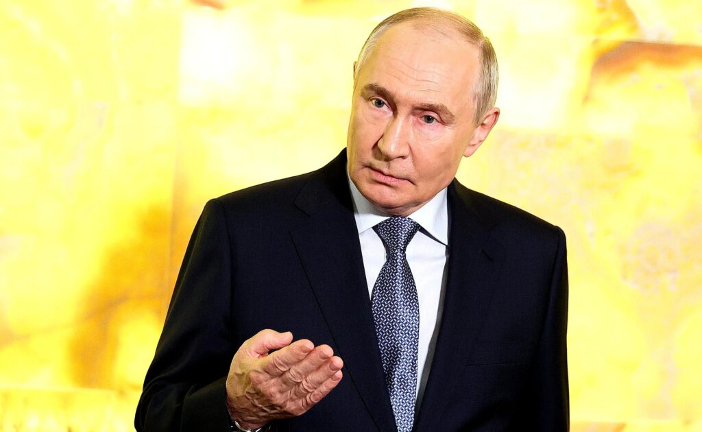 ‘Politics not relationship’ – Putin dismisses jealousy over Trump-Xi meeting