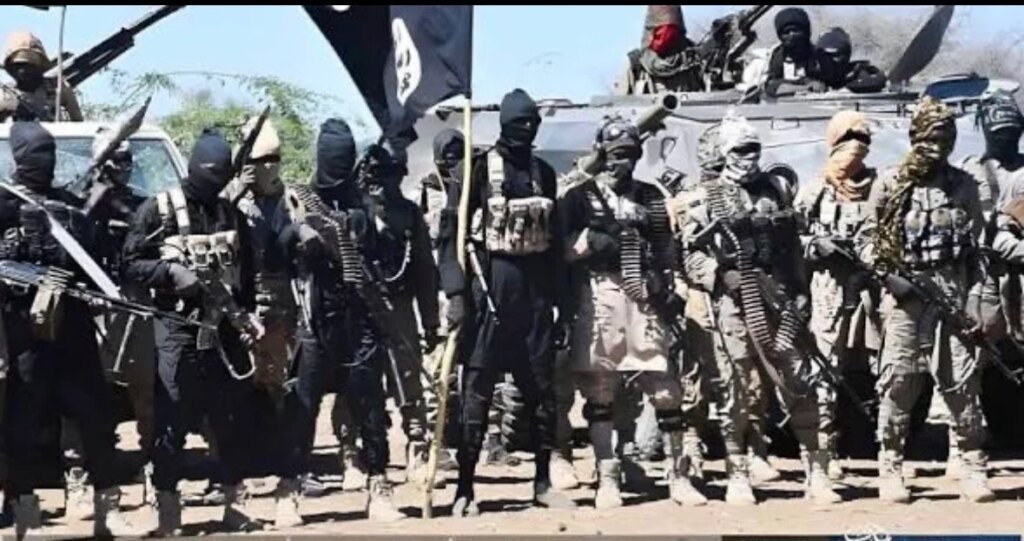 17 ISWAP-linked persons surrender to troops amid factional clashes, hardship in Borno