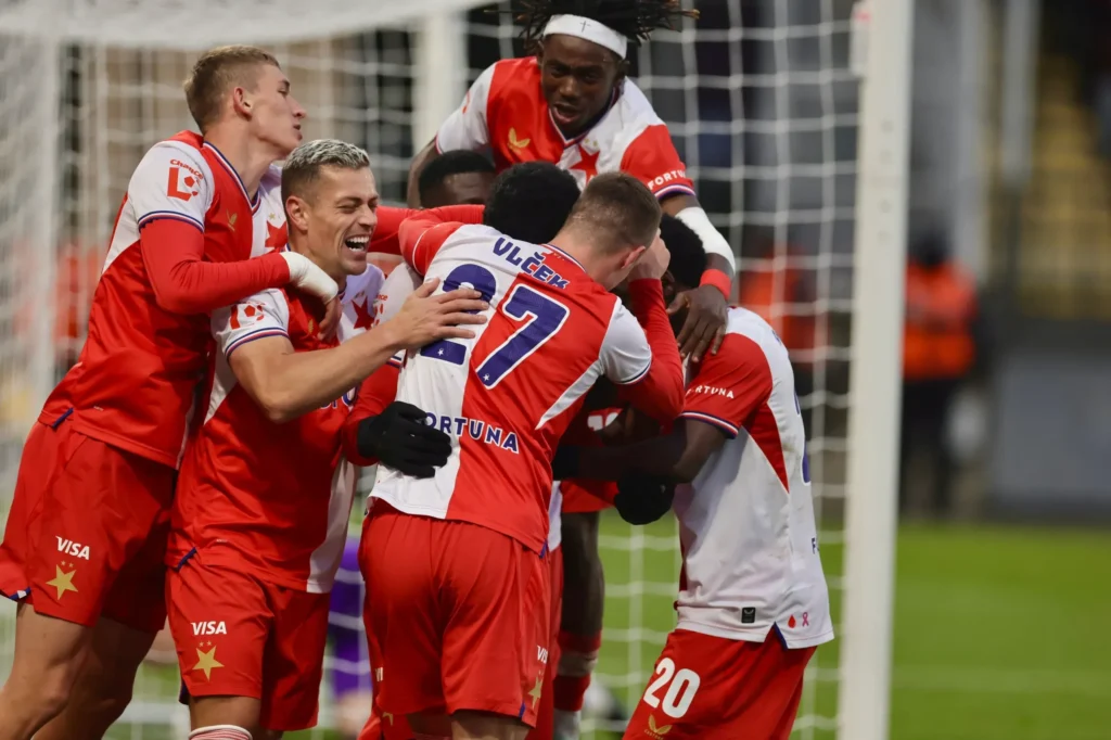 Czech: Suleiman, Ayaosi inspire Slavia Prague to dominant win over Jablonec Czech: Suleiman, Ayaosi inspire Slavia Prague to dominant win over Jablonec