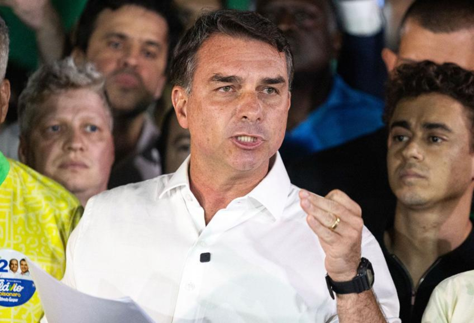 Brazil’s Bolsonaro in US, deletes post declaring himself ‘president-elect’ Brazil’s Bolsonaro in US, deletes post declaring himself ‘president-elect’