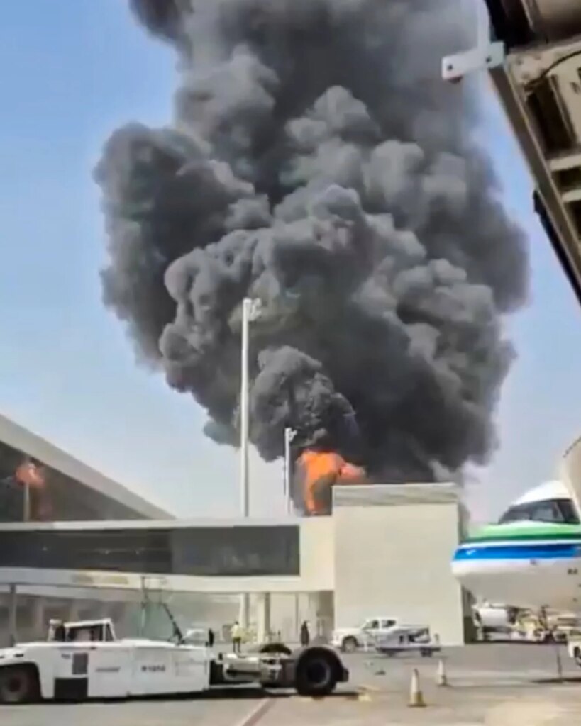 Saudi airport hit again as Houthis escalate attacks Saudi airport hit again as Houthis escalate attacks