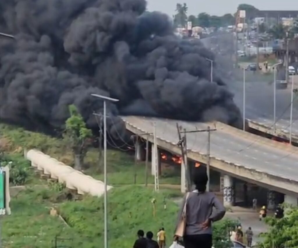 Tanker catches fire under Otedola Bridge, Lagos Tanker catches fire under Otedola Bridge, Lagos